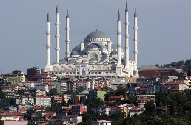 Grand Çamlıca Mosque