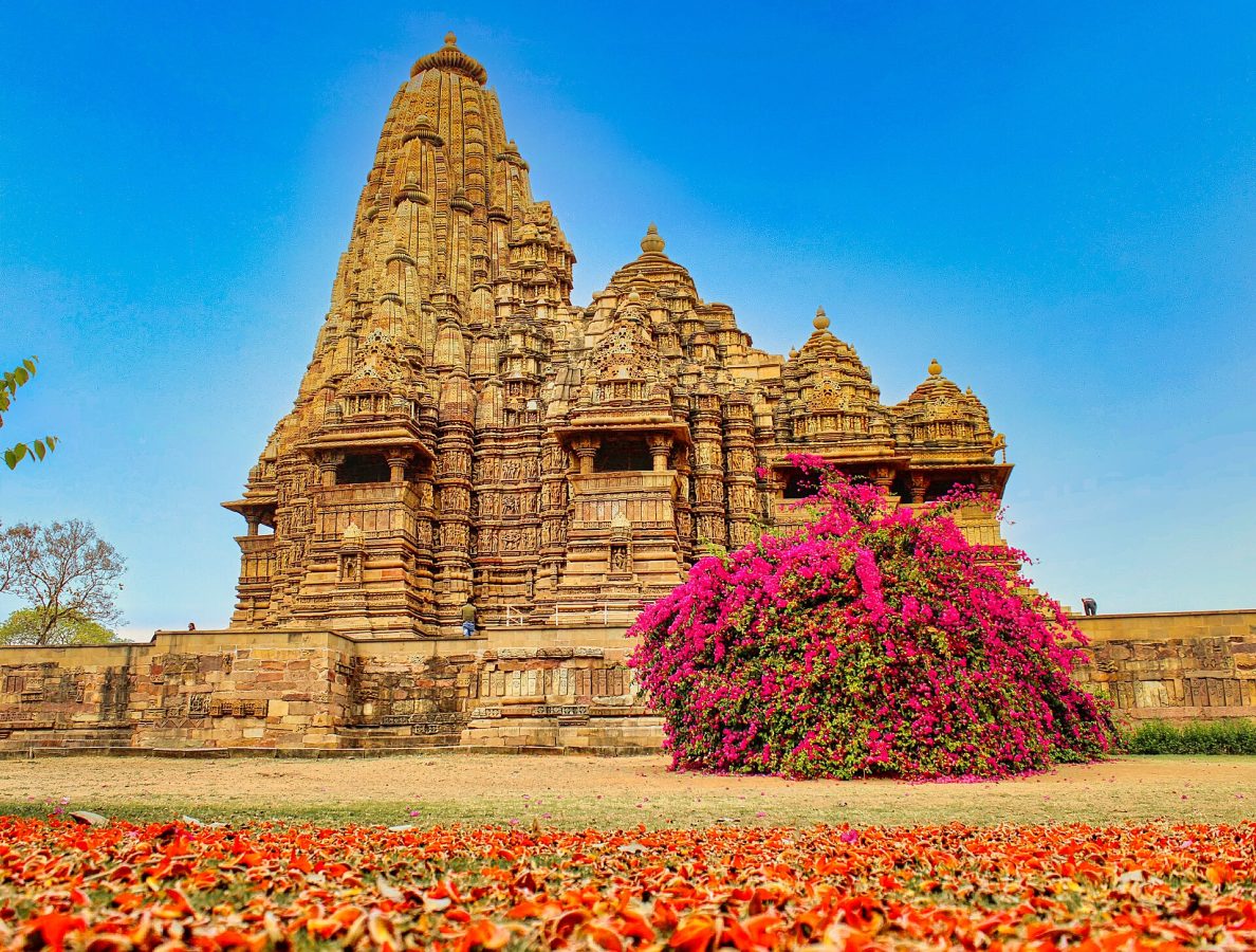Kandariya Mahadeva Temple, Khajuraho