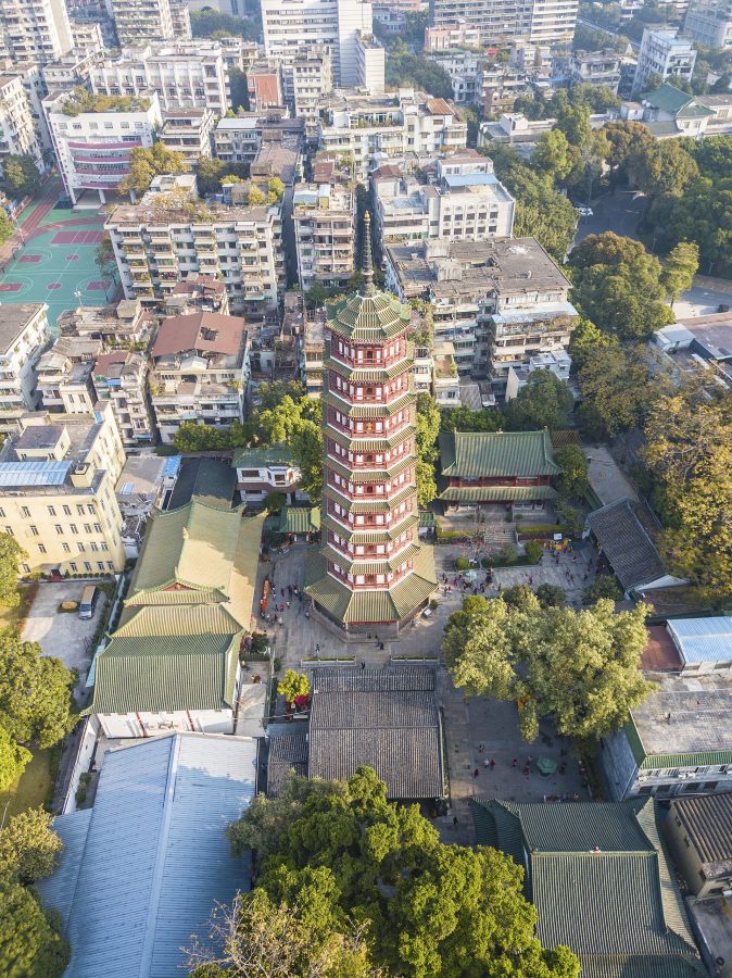 Temple of the Six Banyan Trees (Liurong)