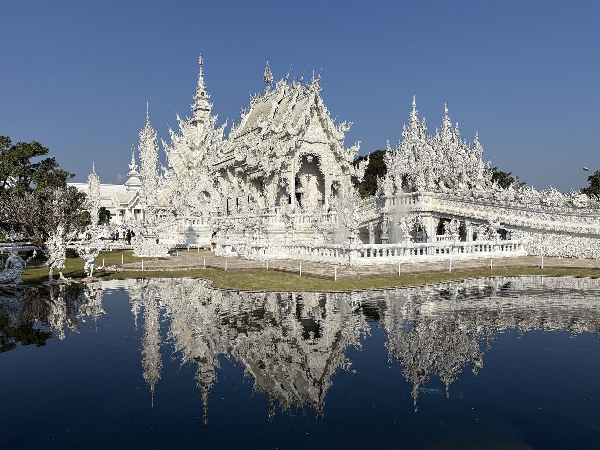 Wat Rong Khun (White Temple)